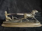 Antiek bronzen beeldje: Man op slee met paard (Rusland), Ophalen of Verzenden