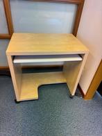 Gratis op te halen klein bureautje met uittrekblad, Huis en Inrichting, Bureaus, Ophalen, Zo goed als nieuw, Bureau