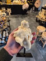 Calciet op standaard, Verzamelen, Mineralen en Fossielen, Ophalen of Verzenden, Mineraal