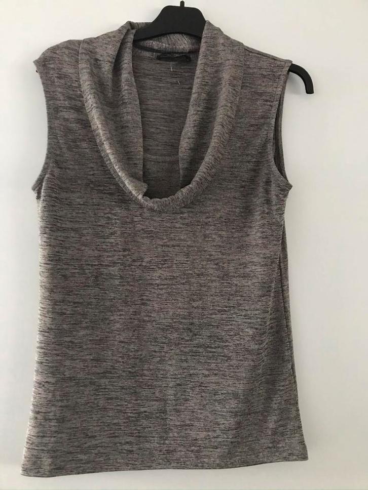 Prachtige glanzende top geisha met rond decollete mt M goede, Kleding | Dames, Tops, Zo goed als nieuw, Maat 38/40 (M), Bruin