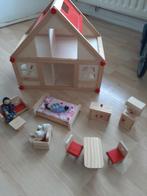 Houten poppenhuis, ., Ophalen of Verzenden, Zo goed als nieuw, .