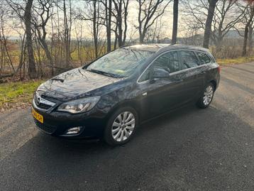 Opel Astra 1.4 Turbo 88KW ST 2011 Zwart beschikbaar voor biedingen