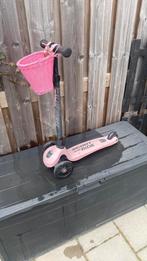 Scoot and ride roze (step), wielen geven licht met mand, Kinderen en Baby's, Speelgoed | Buiten | Voertuigen en Loopfietsen, Ophalen