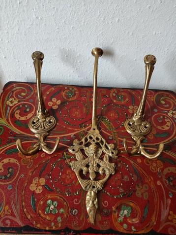 Drie prachtige messing/koperen kapstok-/hoedenhaken beschikbaar voor biedingen