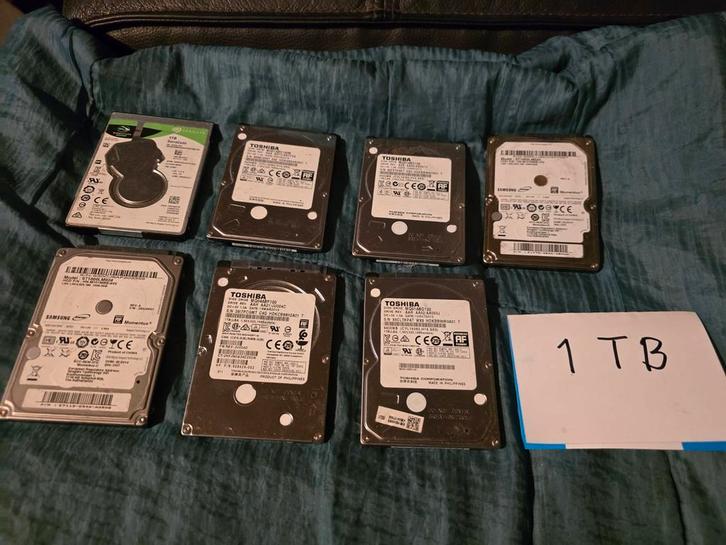 Meerdere 2,5 inch SATA harde schijven., Computers en Software, Harde schijven, Zo goed als nieuw, Desktop, HDD, SATA, Ophalen of Verzenden