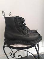 Dr. Martens Pascal Zip mono black in maat 39 Dr Martens, Kleding | Dames, Schoenen, Zwart, Lage of Enkellaarzen, Ophalen of Verzenden