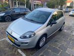 Fiat Punto 0.9 Twinair 85 5-D 2012 Grijs, Voorwielaandrijving, Stof, Zwart, 24 km/l