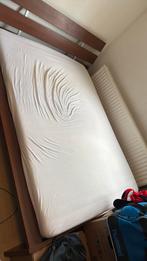 Bedframe met matras, Huis en Inrichting, Slaapkamer | Matrassen en Bedbodems, Ophalen, Gebruikt, 140 cm, Twijfelaar