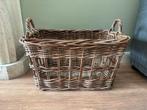 Rieten opbergmand (haardhout, speelgoed etc., Huis en Inrichting, Woonaccessoires | Schalen en Manden, Ophalen, Zo goed als nieuw