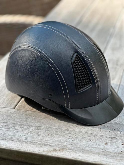QHP cap (medium) & blauw, Dieren en Toebehoren, Paarden en Pony's | Overige Paardenspullen, Gebruikt, Ophalen of Verzenden