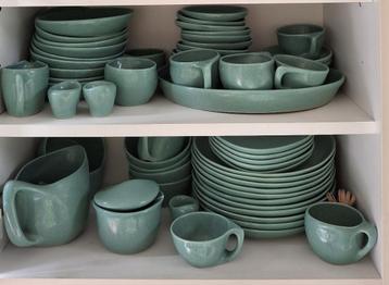 servies beschikbaar voor biedingen