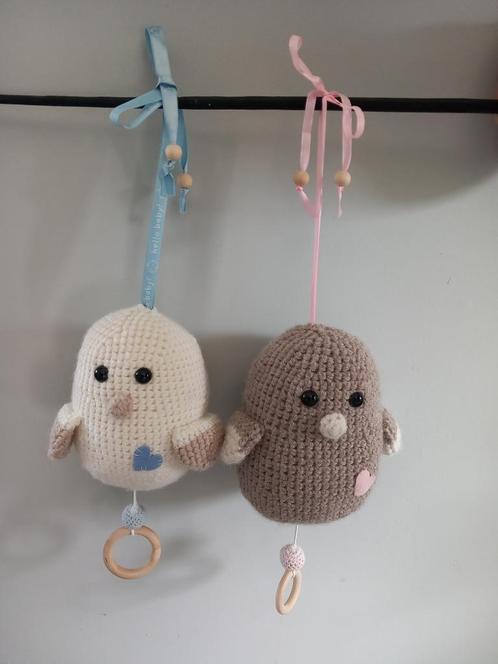 Superlieve handgemaakte gehaakte muziekdoosjes "vogel", Kinderen en Baby's, Kraamcadeaus en Geboorteborden, Nieuw, Kraamcadeau