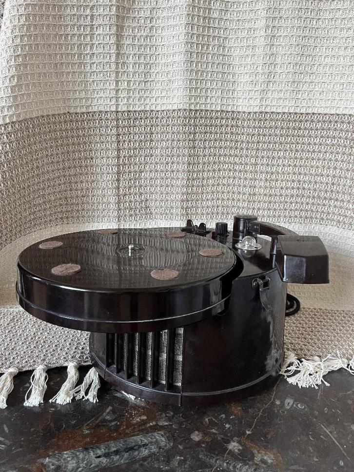 Philips grammofoon 952A hoedendoos mét versterker bakeliet, Antiek en Kunst, Antiek | Tv's en Audio, Ophalen of Verzenden