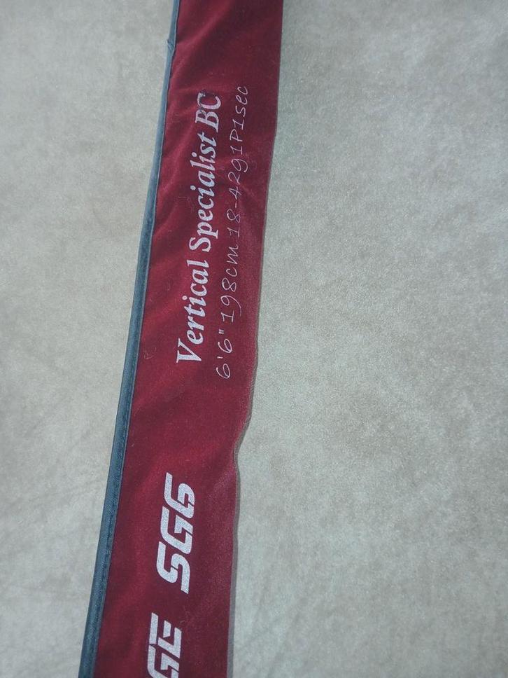 Savage Gear Vertical Specialist, Watersport en Boten, Hengelsport | Roofvissen, Nieuw, Werphengel, Ophalen of Verzenden