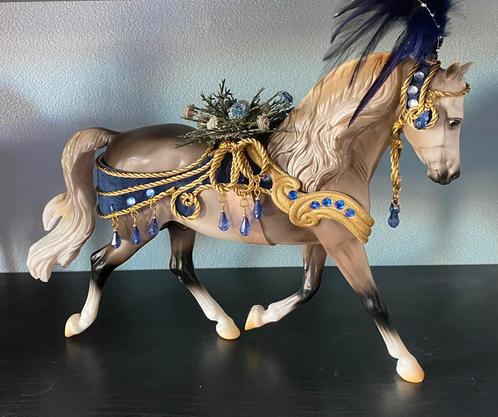Breyer Christmas horse 2022 Snowbird, Verzamelen, Dierenverzamelingen, Zo goed als nieuw, Beeldje of Figuurtje, Paard, Ophalen of Verzenden