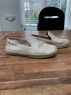 Ugg uggs zacht leren espadrilles maat 37 beige met glim, Kleding | Dames, Schoenen, UGG, Beige, Ophalen of Verzenden, Zo goed als nieuw