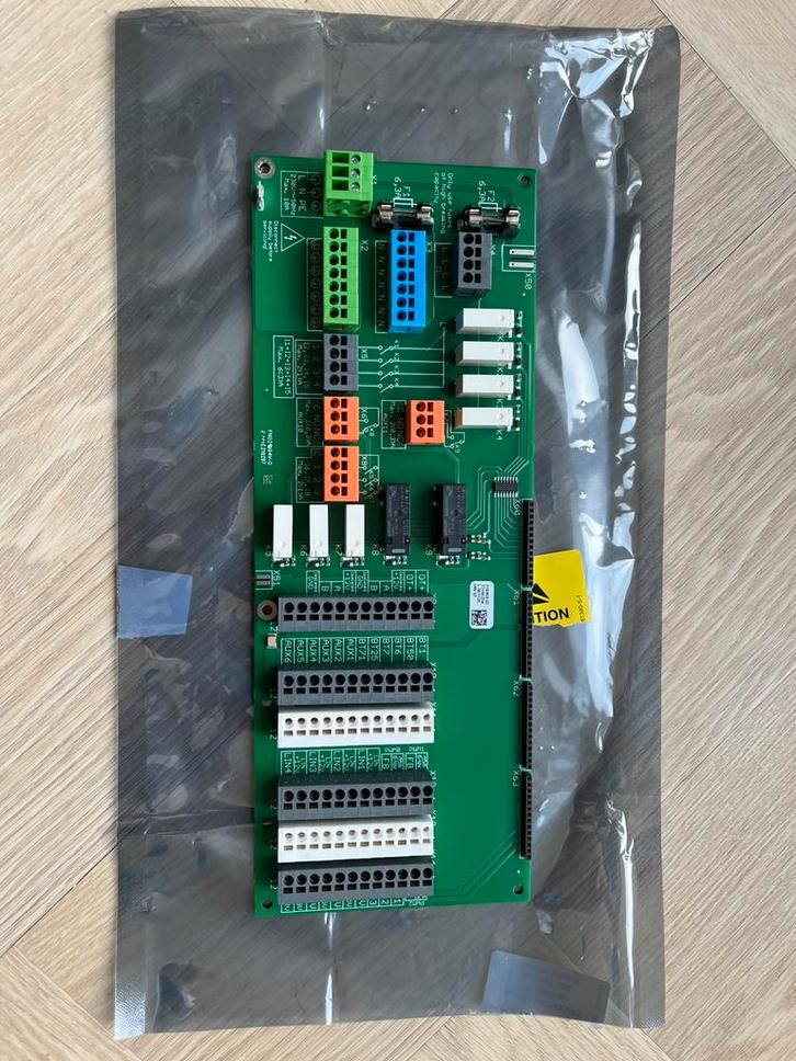 Nibe SMO S40 printplaat 818956, Doe-het-zelf en Verbouw, Elektra en Kabels, Gebruikt, Overige typen, Ophalen of Verzenden