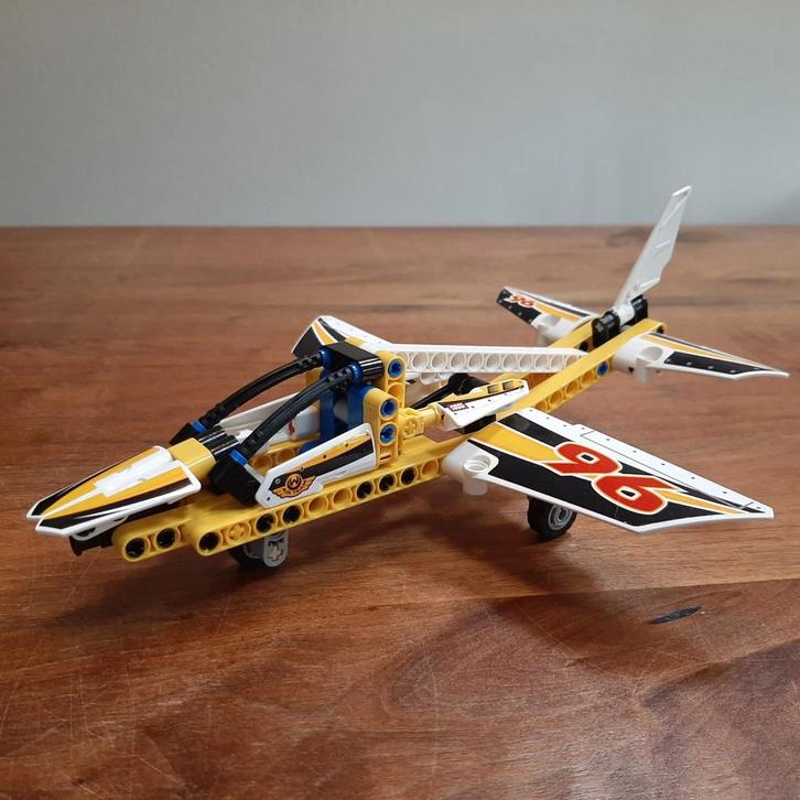 Lego Technic 42044 Stuntvliegtuig, Kinderen en Baby's, Speelgoed | Duplo en Lego, Zo goed als nieuw, Lego, Complete set, Ophalen of Verzenden
