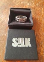 Stoere zilveren ring van Silk., Gebruikt, 20 of groter, Ophalen of Verzenden, Dame of Heer