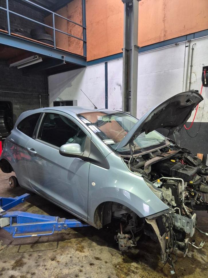 Ford Ka 1.2 bj 2011 Demontage/sloop/onderdelen, Auto-onderdelen, Carrosserie en Plaatwerk, Motorkap, Ford, Voor, Gebruikt, Ophalen of Verzenden
