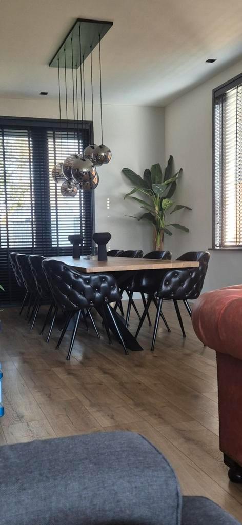 8x gecapitonneerde leren eetkamerstoelen, Huis en Inrichting, Stoelen, Zo goed als nieuw, Vijf, Zes of meer stoelen, Leer, Zwart