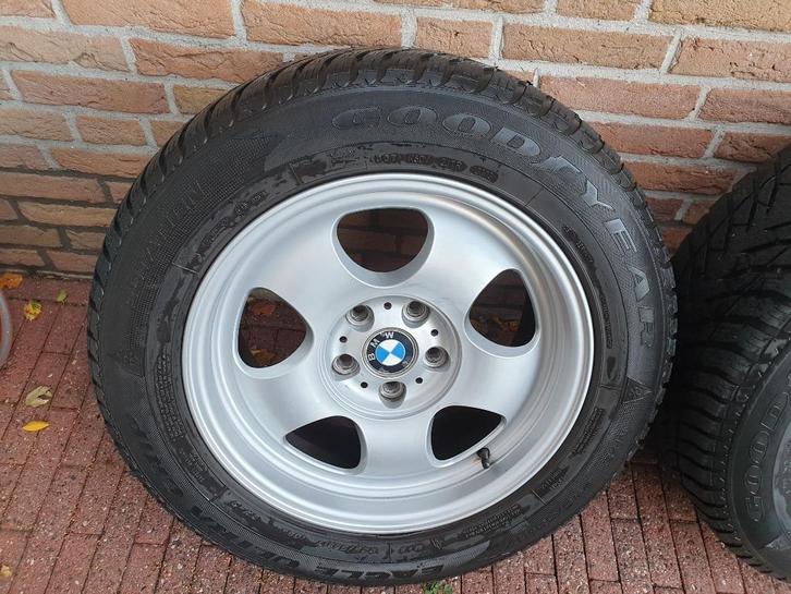 17 inch BMW winterbanden E38 , E65  en BMW X3, Auto-onderdelen, Banden en Velgen, Band(en), Winterbanden, 17 inch, 245 mm, Personenwagen