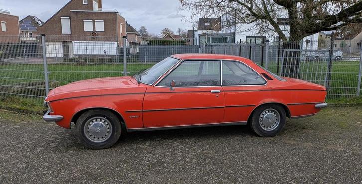 Opel Rekord 1.9 Sprint Coupé 1974, Auto's, Oldtimers, Particulier, Opel, Benzine, Coupé, Handgeschakeld, Origineel Nederlands