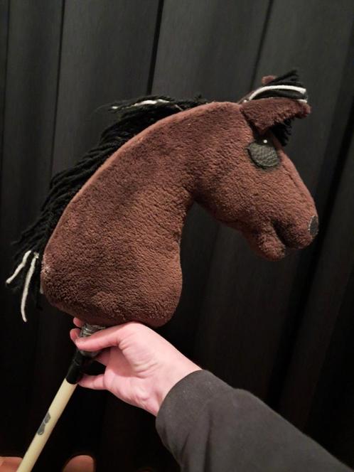 Mooie bruine hobbyhorse te koop (a4 papier grote), Hobby en Vrije tijd, Overige Hobby en Vrije tijd, Gebruikt, Ophalen of Verzenden