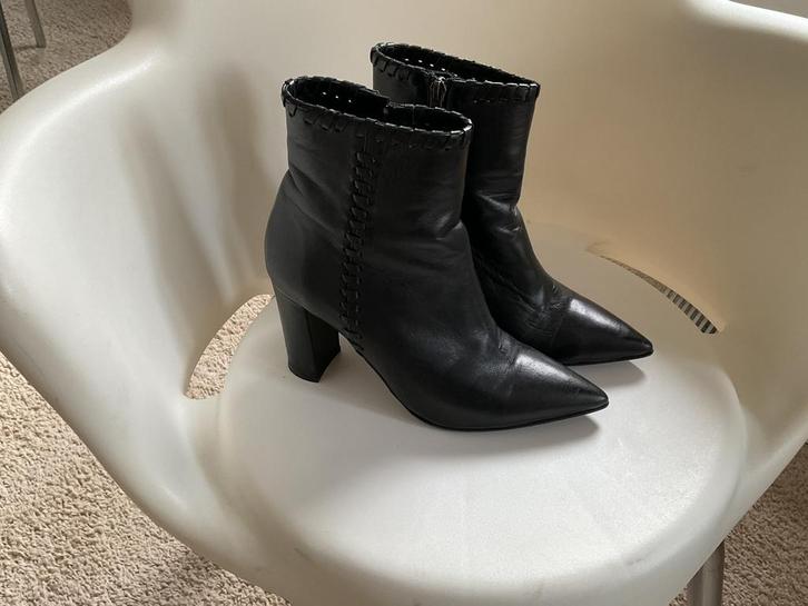 Elle z.g.a.n., Kleding | Dames, Schoenen, Zo goed als nieuw, Zwart, Ophalen of Verzenden