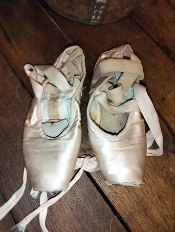 Brocante antieke spitsen spitzen beschikbaar voor biedingen