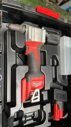 Milwaukee popnageltang pompnageltang M12 + koffer lader accu, Ophalen, Zo goed als nieuw