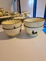 4 schaaltjes 12 cm doorsnede kip en haan servies, Keramiek, Ophalen of Verzenden, Overige stijlen, Schaal of Schalen