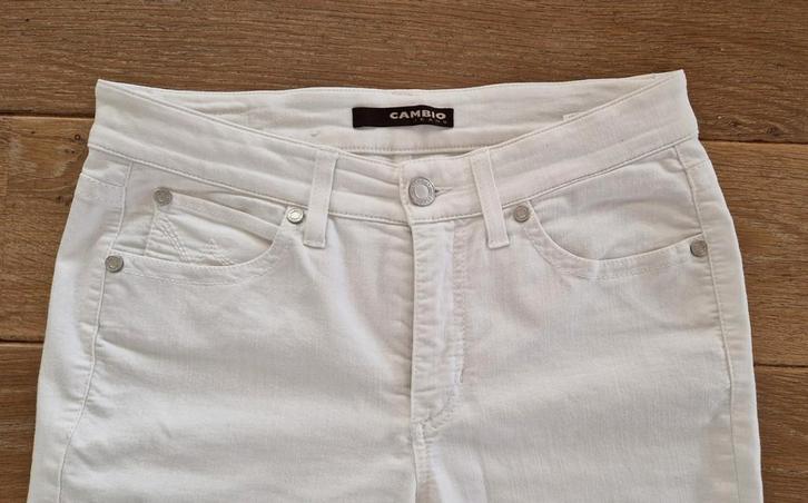 Witte Cambio jeans, Parla short, 38/40, Kleding | Dames, Broeken en Pantalons, Gedragen, Maat 38/40 (M), Wit, Kort, Ophalen of Verzenden