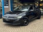 Volkswagen GOLF 1.0 TSI Life Business 2022 NAVI CARPLAY NAP!, Voorwielaandrijving, Stof, Gebruikt, Zwart