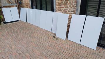 Styrofoam beklede ophang (decoratie) delen beschikbaar voor biedingen