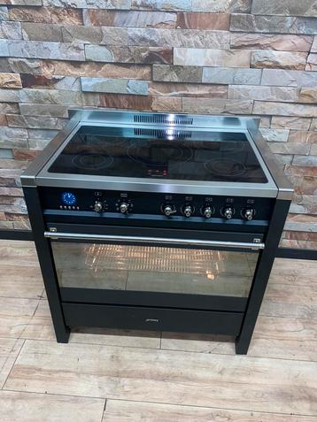 Luxe Smeg INDUCTIE Fornuis met 5 zones zwart 90 cm beschikbaar voor biedingen