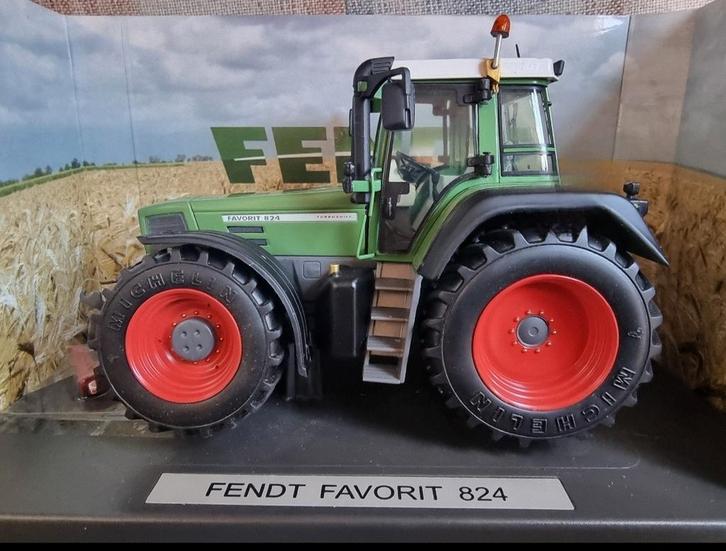 Fendt Favorit 824 Weise Toys, Hobby en Vrije tijd, Modelauto's | 1:32, Nieuw, Tractor of Landbouw, Overige merken, Ophalen of Verzenden