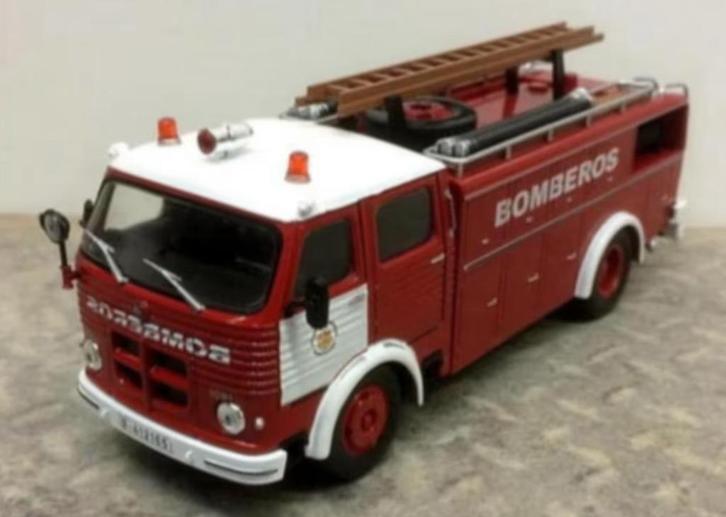 Pegaso 1091/1 Barcelona Autopompe Comet BRANDWEER 1:43 # 64, Hobby en Vrije tijd, Modelauto's | 1:43, Nieuw, Bus of Vrachtwagen