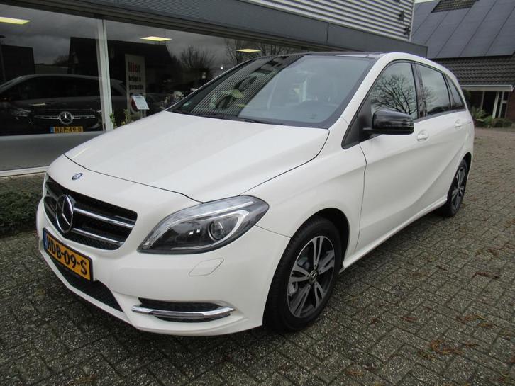 Mercedes-Benz B-Klasse 180 Autom/Panoramadak/Night, Auto's, Mercedes-Benz, Te koop, B-Klasse, ABS, Achteruitrijcamera, Airbags