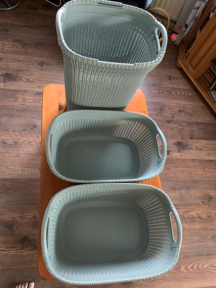 Curver wasbox en 2 curver heupwasmanden., Huis en Inrichting, Badkamer | Badtextiel en Accessoires, Zo goed als nieuw, Overige typen