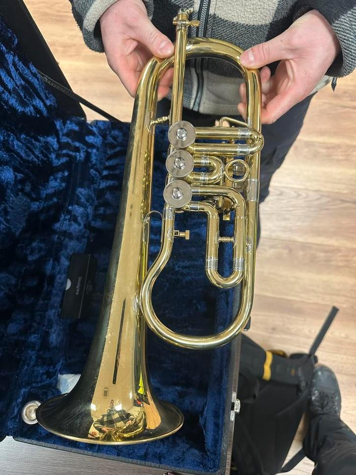 J.F. Kayser Flugelhorn, Muziek en Instrumenten, Blaasinstrumenten | Trompetten, Zo goed als nieuw, Overige typen, Met koffer, Ophalen of Verzenden