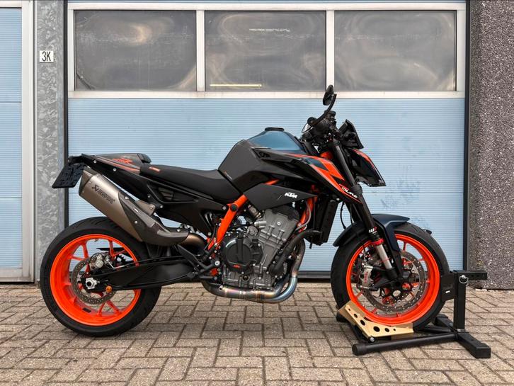 KTM 890 Duke R 2024 Full Option!, Motoren, Motoren | KTM, Particulier, Naked bike, meer dan 35 kW, 2 cilinders, Motorrijbewijs A