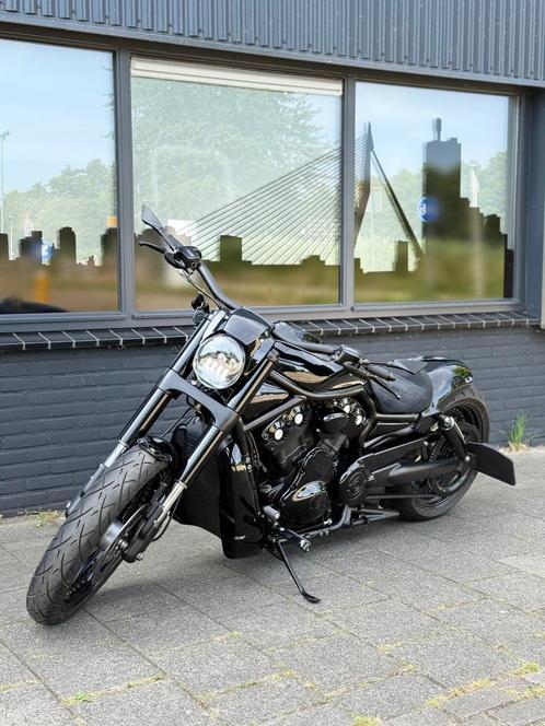Harley Davidson V-Rod Muscle Custom - bj 2010 - 11.363km, Motoren, Motoren | Harley-Davidson, Bedrijf, Chopper, meer dan 35 kW