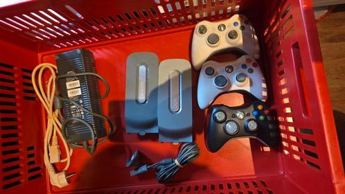 Xbox 360 controllers enzo, Spelcomputers en Games, Spelcomputers | Xbox 360, Zo goed als nieuw, 250 GB, Met 2 controllers, Ophalen of Verzenden