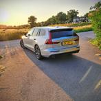 Volvo V60 T5 250pk Geartronic 2018 Grijs, Euro 5, USB, Zwart, 1969 cc