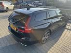 Volvo V60 2.0 B3 R-Design ACC|Blis|Trekhaak, Euro 6, 4 cilinders, 1969 cc, Leder en Stof