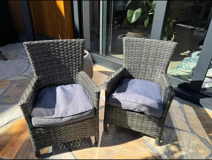 2 x tuin kinderstoel wicker (bieden per stoel), Kinderen en Baby's, Kinderkamer | Tafels en Stoelen, Zo goed als nieuw, Stoel(en)