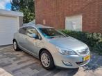 Opel Astra grijs 2011, Auto's, Voorwielaandrijving, Stof, 4 cilinders, Handgeschakeld