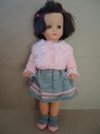 Vintage pop, 46 cm, haar en bruine slaapogen, merk onbekend, Ophalen of Verzenden, Gebruikt, Pop