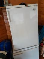 Vriezer goed werkend en netjes, Witgoed en Apparatuur, Minder dan 75 liter, Ophalen, Zo goed als nieuw, 45 tot 60 cm